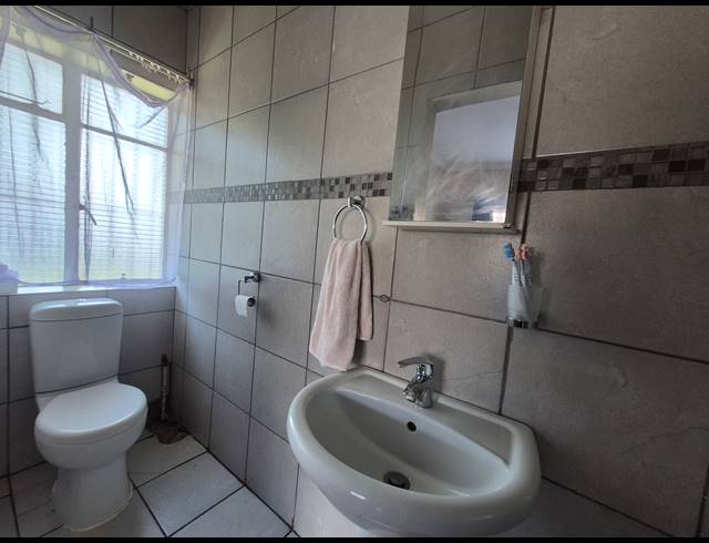 3 BEDROOM HOUSE TO LET IN BRENTHURST